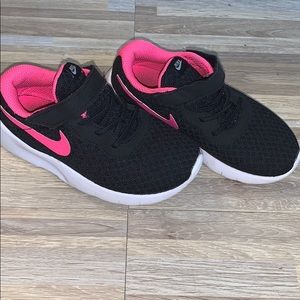 Girls Nike Velcro